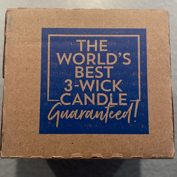 Bath & Body Works Warm Ocean Breeze 3-Wick Candle - Picture 1 of 2